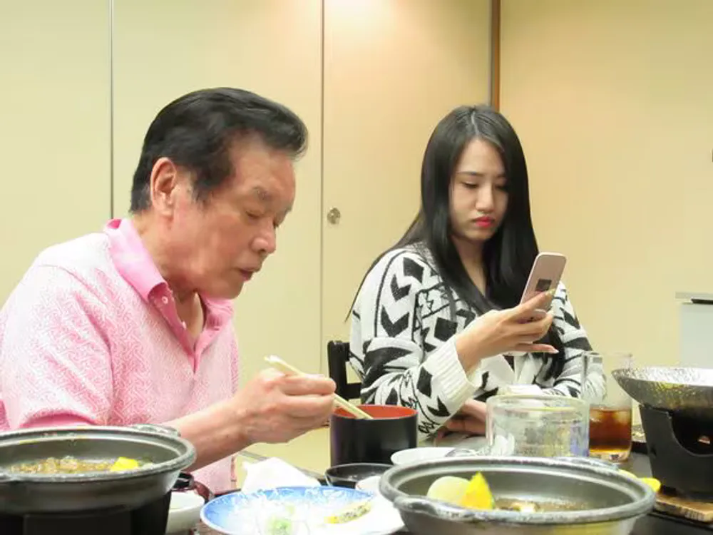 須藤早貴被告