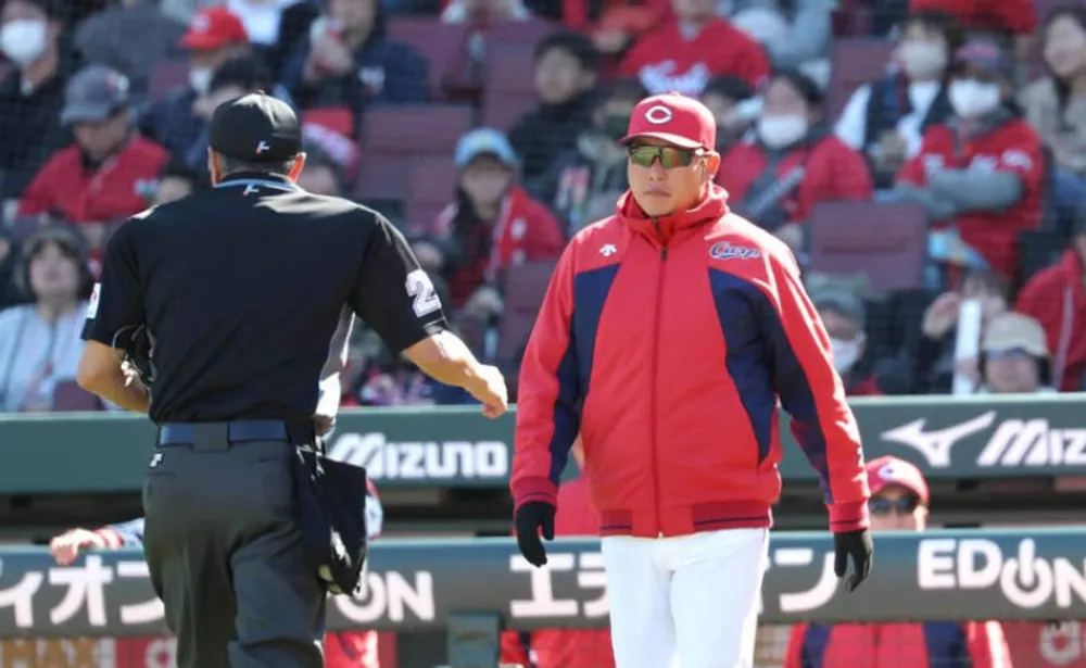 広島カープ敗戦の新井監督